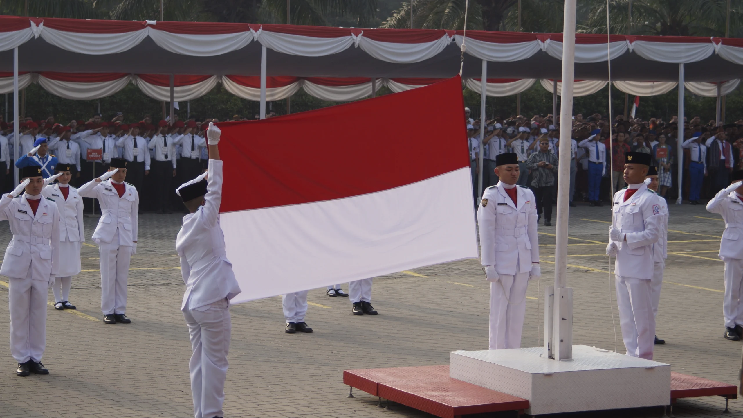 Upacara HUT RI 81 President School